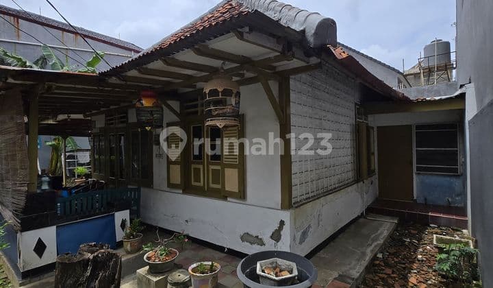 Rumah Lama Hitung Tanah Di Rawamangun Jakarta Timur