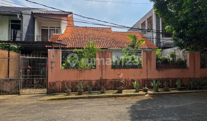 Old House for Sale, Land Included, in Duren Sawit Complex, East Jakarta