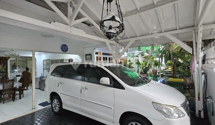 Rumah Second Fully Furnished Akses Jalan Lebar Di Cempaka Putih Jakarta Pusat