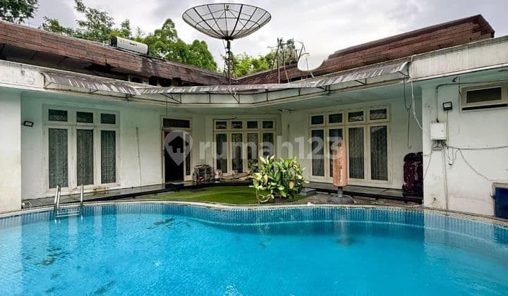 Below Market Price for Prime Area House in Kebayoran Baru, South Jakarta