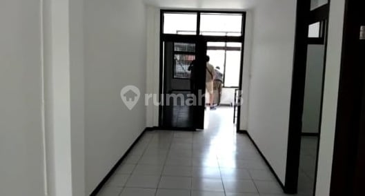 Ruko Dijual Bagus 2 Lantai di Area Kebonjati Dkt Dulatip Bandung