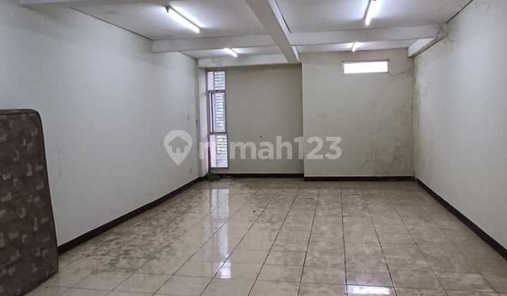 Ruko Disewa 2 Lantai Siap Pakai di Area Surapati, Bandung