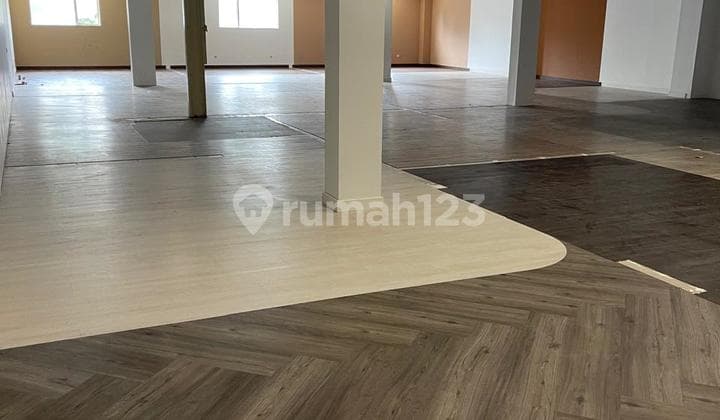 Ruang Usaha Disewa Mainroad Pasirkaliki Bandung Utara 01