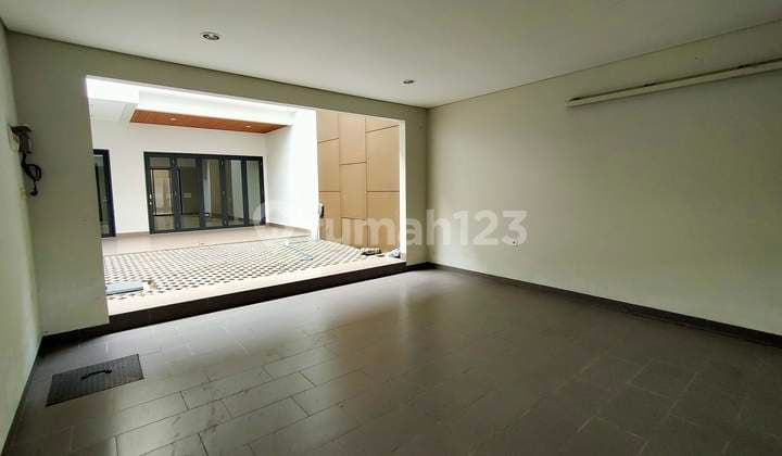 Lengkong. New House For Sale in the Center of Bandung City.