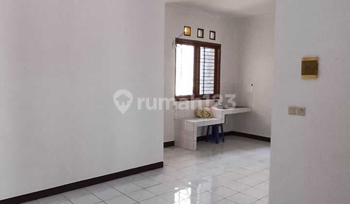 Minimalist Comfortable House for Sale in Setra Duta Cemara, Bandung