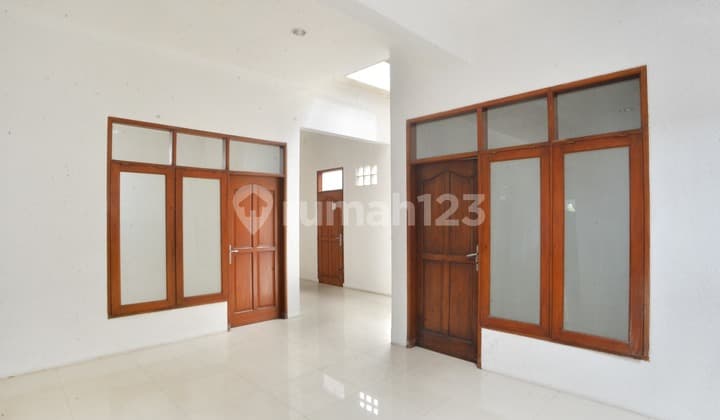 Trs Jakarta. Rumah Dijual Antapani Sebrang Super Indo Bandung Timur 51