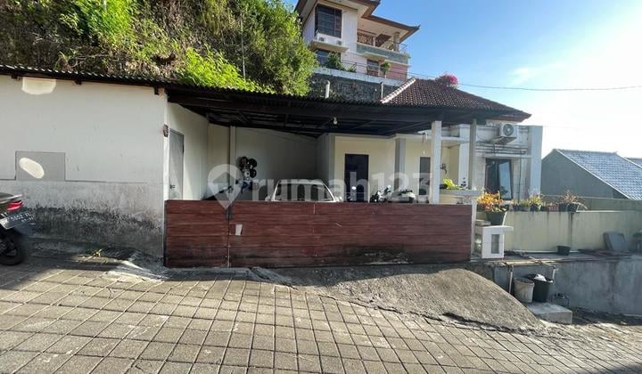 Dijual Rumah Lokasi Strategis di Jimbaran