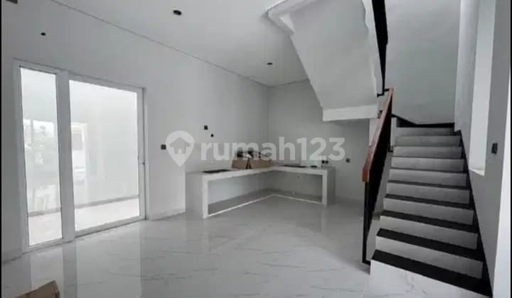 Rumah Brand New Siap Huni Lokasi Strategis & Harga Worth It