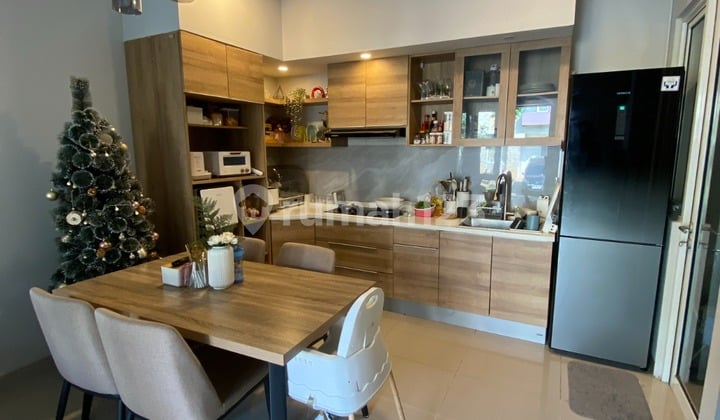 Rumah Cantik Siap Huni Semi Furnished Lokasi & Harga Terbaik