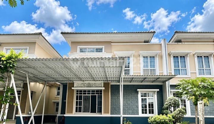 Termurah Rumah Cantik Full Renovasi Senilai 1M Semi Furnish & Lokasi Favorite