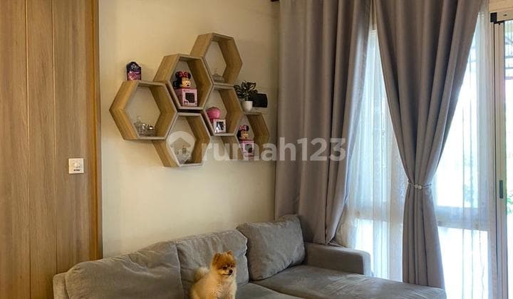 Rumah Full Renovasi Lokasi Strategis Cluster Summarecon Harga Termurah Dikelasnya