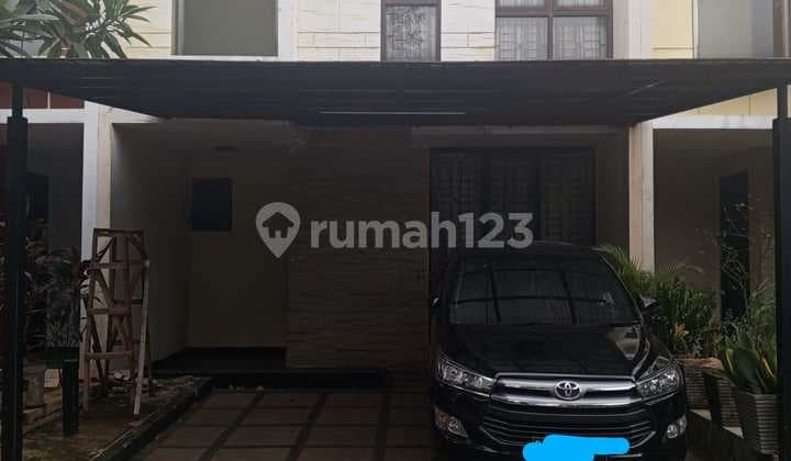 Keamanan 24 Jam Kolam Renang 15 Meter Adora Townhouse