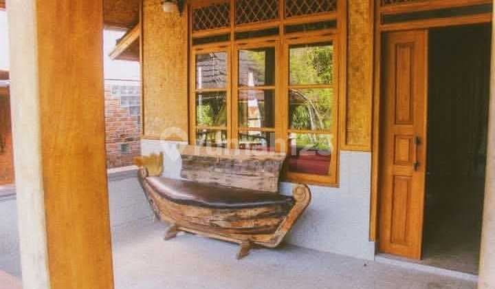 Classic & Unique Villa Atmosphere House in Nagrak Subang