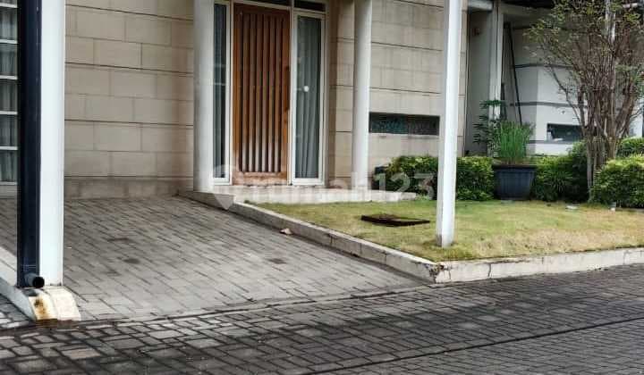 House in Kota Baru Parahyangan, West Bandung, Modern Minimalist