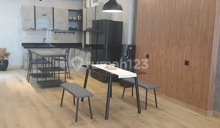 Rumah Furnished di Tatar Wangsakerta Kota Baru Parahyangan, SHM