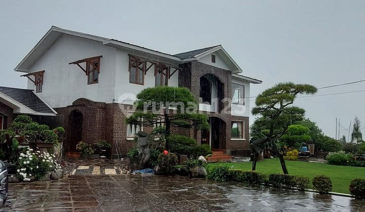 Rumah di Lembang Bandung Barat, Mewah dan Cantik bisa untuk Villa