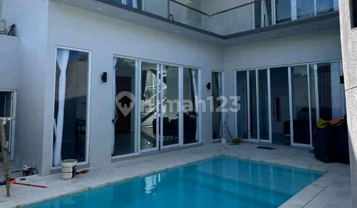Dijual Villa Modern Kerobokan