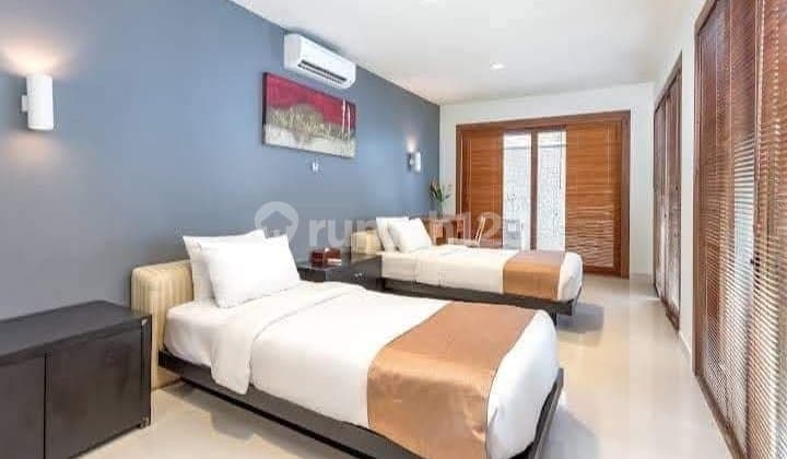 Dijual Villa