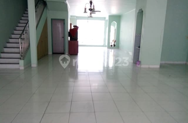 Rumah Elang Laut Pantai Indah Kapuk