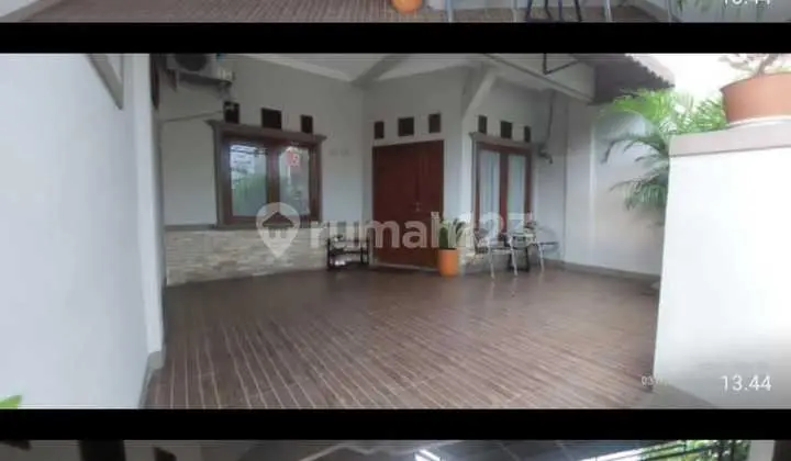 Rumah Bagus Lokasi Strategis di Harapan Baru Regency, Bekasi