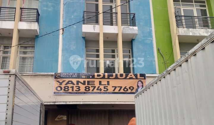 Dijual Ruko 3 Lantai Lokasi Strategis di Harapan Indah, Bekasi
