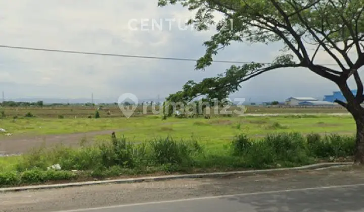 Land on Jl Raya Pantura, Cirebon Kanci, Flat Land