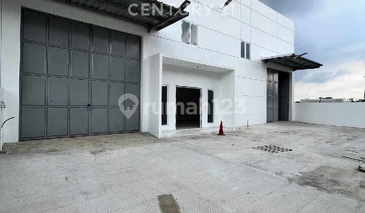 Gudang di Kawasan Industri Delta Silicon Cikarang Luas 736M2