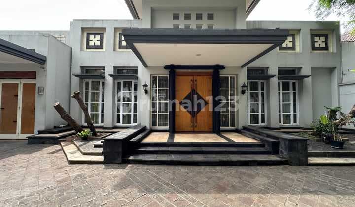 Rumah Kawasan Elit di Area Menteng Jakarta Pusat