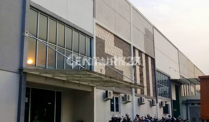 Gudang Di Kawasan Industri Delta Silicon Cikarang Luas 2500 M2
