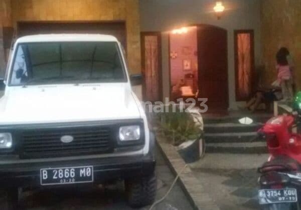 Attached House in Permata Hijau, Suitable for Boarding House