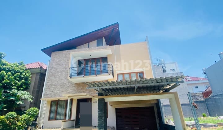 RUMAH MEWAH SIAP HUNI, 5 MENIT AKSES TOL NAGRAK KOTA WISATA