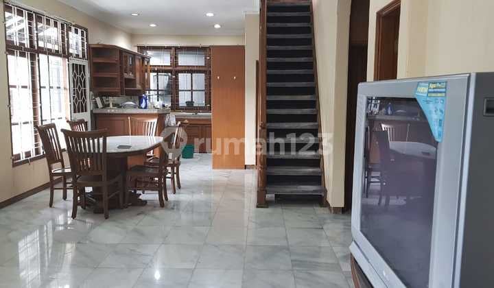 Buah Batu Area Dekat Karapitan Moh Ramdan