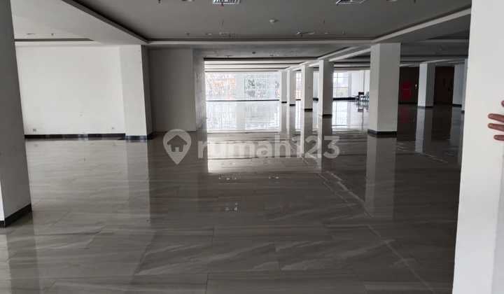 area asia afrika ruang usaha cocok untuk budget hotel , mega gym , kursus , pc game center ,kantor dll