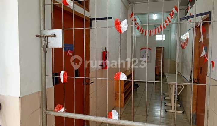 Garuda business space area is suitable for a salon, gym, bank, office, supermarket, restaurant.