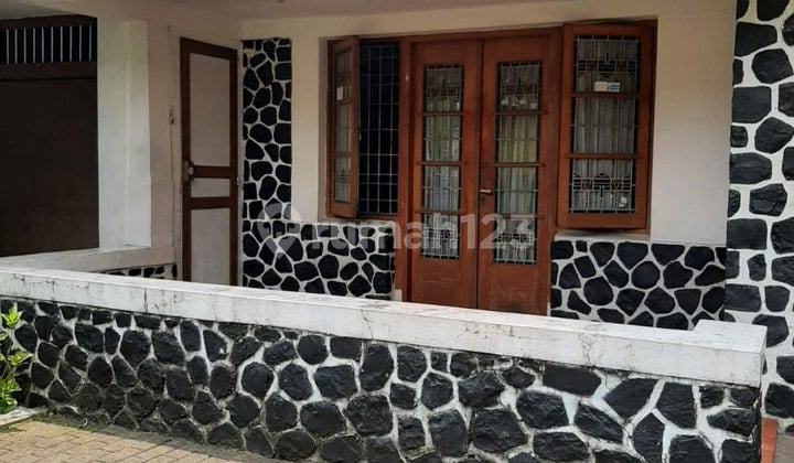 Dijual Rumah Tengah Kota Sayap Jalan Riau Bandung