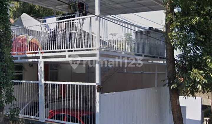 House suitable for business roadside near STKIP Pasundan Cimahi