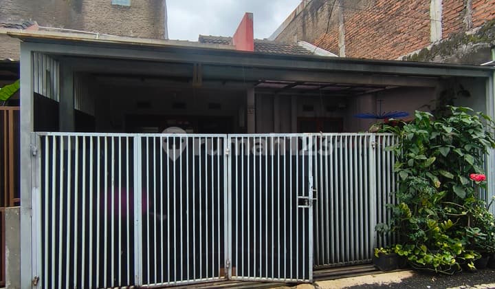 Rumah Butuh Minim Renovasi SHM di Komplek Griya Asri, Jl. Asri Raya, Cisaranten Endah, Arcamanik, Kota Bandung, Jawa Barat, Indonesia, 40293, Arcamanik