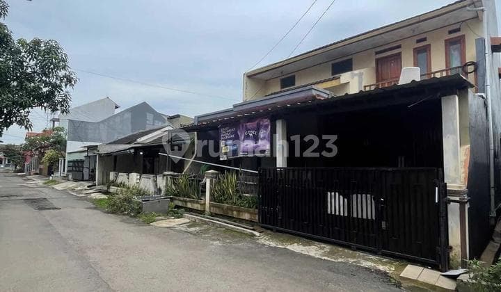 Rumah 2 Lantai Komplek Margahayu Raya