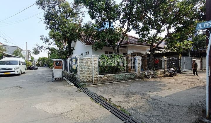 Rumah siap huni lt187/90 hrg1,1m nego di Cisaranten Arcamanik Bandung
