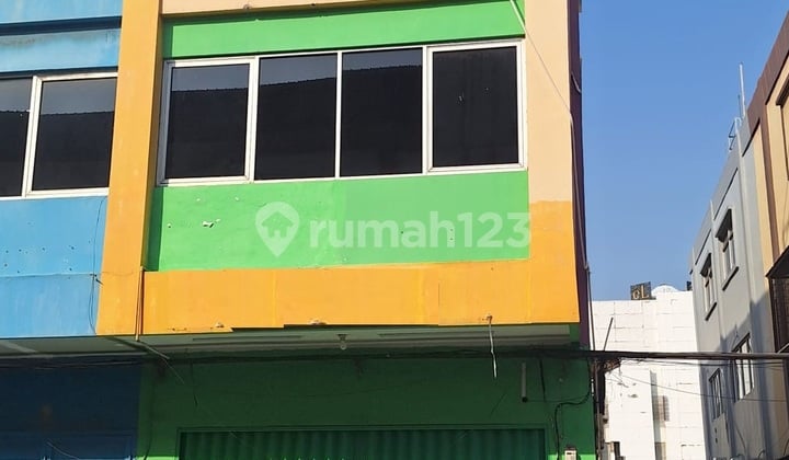 Ruko 3 Lantai Siap Pakai, Lokasi Aman di Inkopal Kelapa Gading
