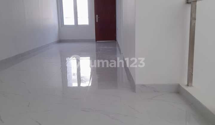 New 2-story house ready to occupy, strategic location, negotiable price in Kelapa Gading