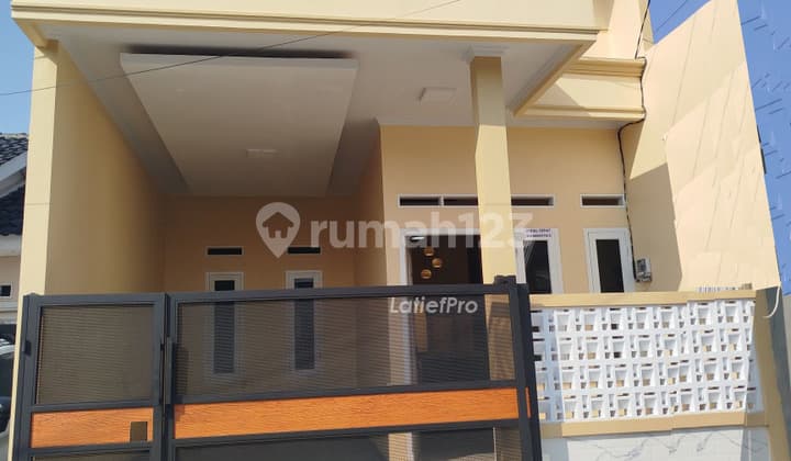 Rumah Kuning Harga Hebring Lingkungan Hening
