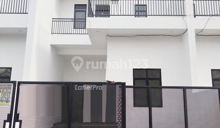 Rumah Megah Harga Murah Lingkungan Mewah