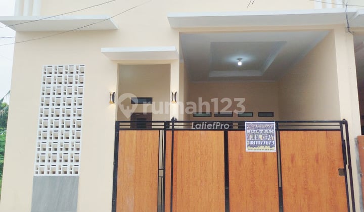 Rumah Kuning Harga Miring Kondisi Glowing