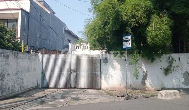 Dijual Rumah Murah Stategis di Jl H Jian Cipete Murah Bawah Pasar
