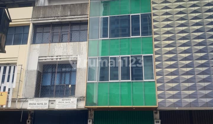 Ruko 4 Lantai Murah Strategis di Komplek Ruko Mitra Sunter, Jl. Mitra Sunter Boulevard Blok B No.22, Sunter Jaya, Tanjung Priok, Kota Jakarta Utara, DKI Jakarta, Indonesia, 14360, Sunter