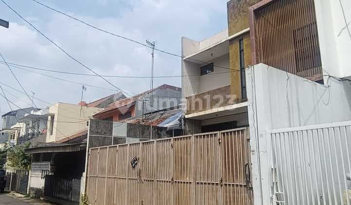 Fast Sale, 2-Story House in Tebet Barat