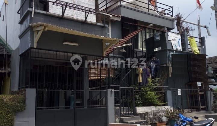 Lokasi terletak diperumahan yang nyaman, nego sampai deal