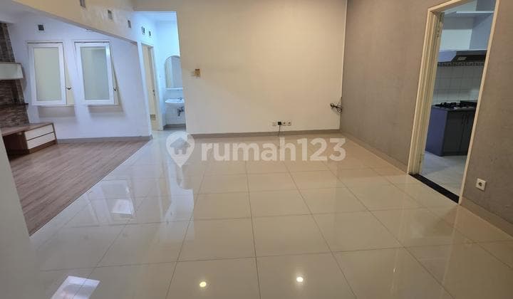 Dijual Rumah Singgasana Pradana Siap Huni