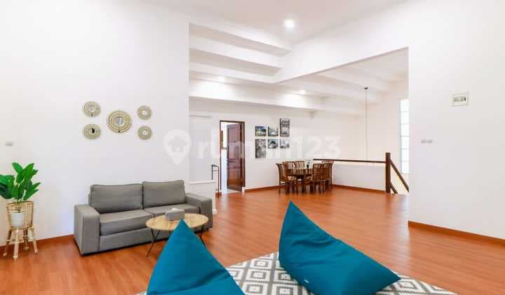 For Sale Villa House on Ditubagus Ismail Main Road Fully Furnished